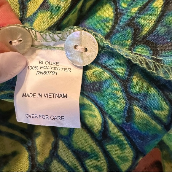 Fig & Flower Green Peacock Print Tie Top Size PM (B3 - Picture 5 of 9